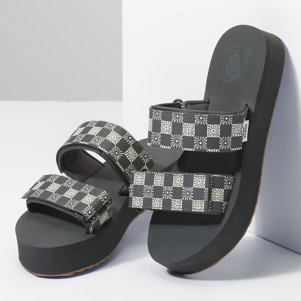 Vans Cayucas Slapky Mega Platforme Čierne | VN063W8YS95